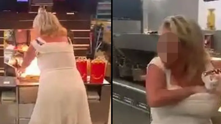 Perempuan ini Masukkan Burger ke Dalam Branya, Bikin Heboh Seisi Restoran