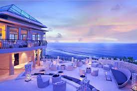 Restoran dengan Pemandangan Indah di Bali Ju-Ma-Na di Uluwatu
